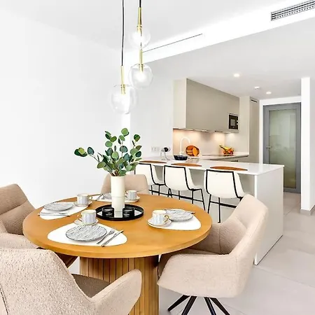 Beachside Retreat In Elviria, Near Amenities! Apartment *