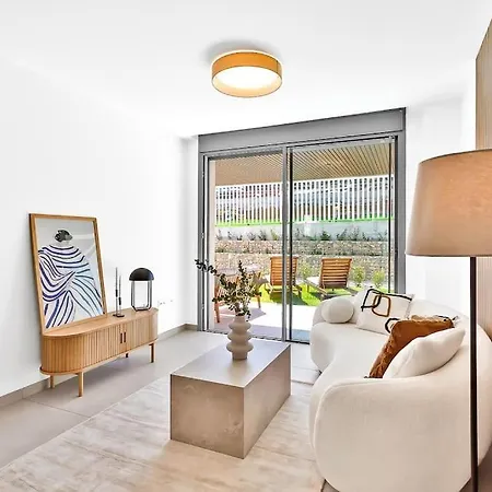 Beachside Retreat In Elviria, Near Amenities! * Marbella