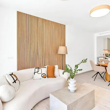 Beachside Retreat In Elviria, Near Amenities! * Marbella