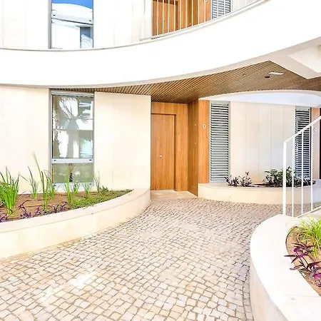 Beachside Retreat In Elviria, Near Amenities!